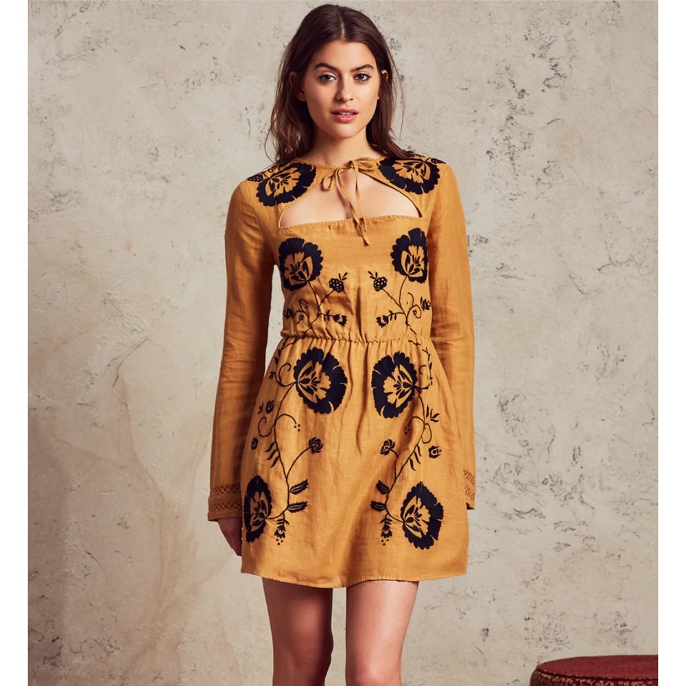 Keenan Dress in the color‎ CURRY Tularosa nwt flawless